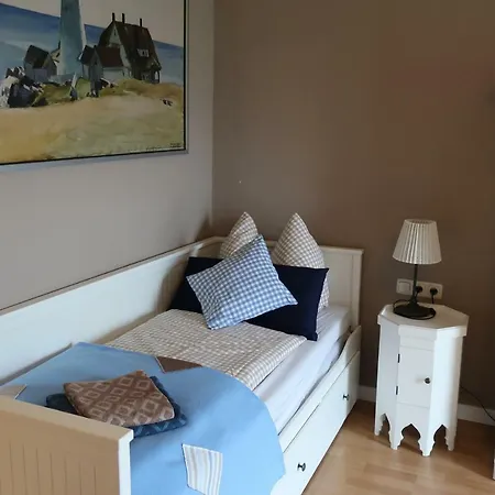 Ferienwohnung Rot Apartment *