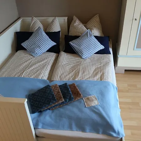 Ferienwohnung Rot Apartment